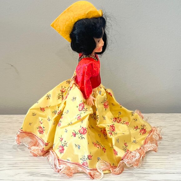 Vintage 7.5" Doll Spanish Mexican Girl Sleepy Eyes Floral Dress Souvenir - Picture 9 of 13